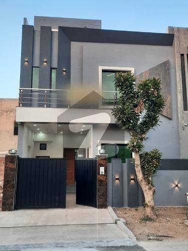 سٹی ہاؤسنگ سرگودھا روڈ سٹی ہاؤسنگ,فیصل آباد میں 3 کمروں کا 5 مرلہ مکان 1.78 کروڑ میں برائے فروخت۔