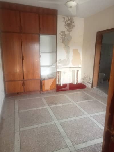 F-11/3 House For Sale Size 444 Square Yard 4 Bedroom Double Storey House