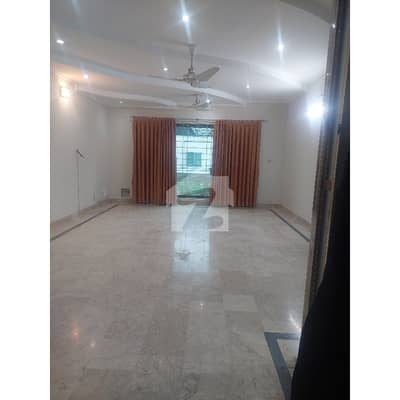 ایف ۔ 10/4 ایف ۔ 10,اسلام آباد میں 6 کمروں کا 2 کنال مکان 32.0 کروڑ میں برائے فروخت۔