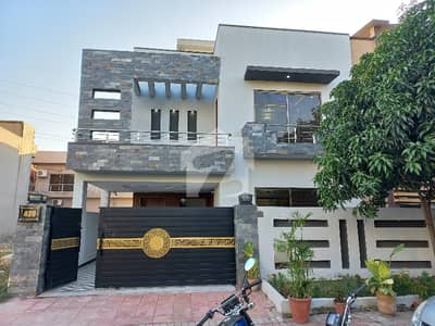 10 Marla Brand New 5 Bedroom House For Rent In Bahria Town Phase 4