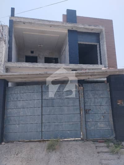 A Beautiful Location 10 Marla House For Sale