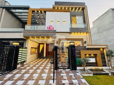 A BEAUTIFUL 5 MARLA HOUSE FOR SALE IN TULIP EXT SECTOR C BAHRIA TOWN LAHORE