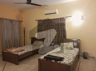 Prime Location 400 Square Yards House For Grabs In Federal B Area