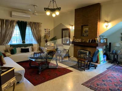 Beautiful House For Sale In F7