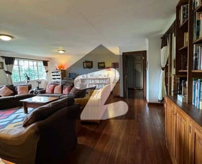 Beautiful House With Extra Land Available For Sale
