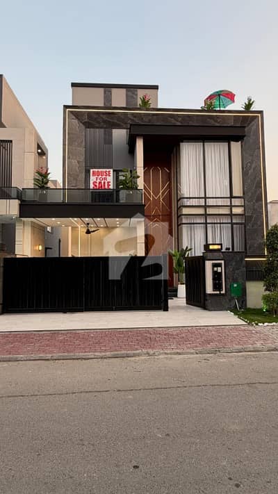 10 MARLA SEMI FURNISHED ULTRA MODREN HOUSE FOR SALE IN OVERSEAS B BAHRIA TOWN LAHORE