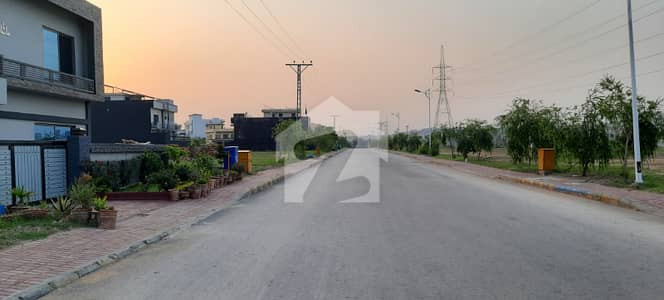 بحریہ ٹاؤن فیز 8 ۔ بلاک سی بحریہ ٹاؤن فیز 8,بحریہ ٹاؤن راولپنڈی,راولپنڈی میں 10 مرلہ رہائشی پلاٹ 1.45 کروڑ میں برائے فروخت۔ بحریہ ٹاؤن فیز 8 ۔ بلاک سی بحریہ ٹاؤن فیز 8,بحریہ ٹاؤن راولپنڈی,راولپنڈی میں 10 مرلہ رہائشی پلاٹ 1.45 کروڑ میں برائے فروخت۔