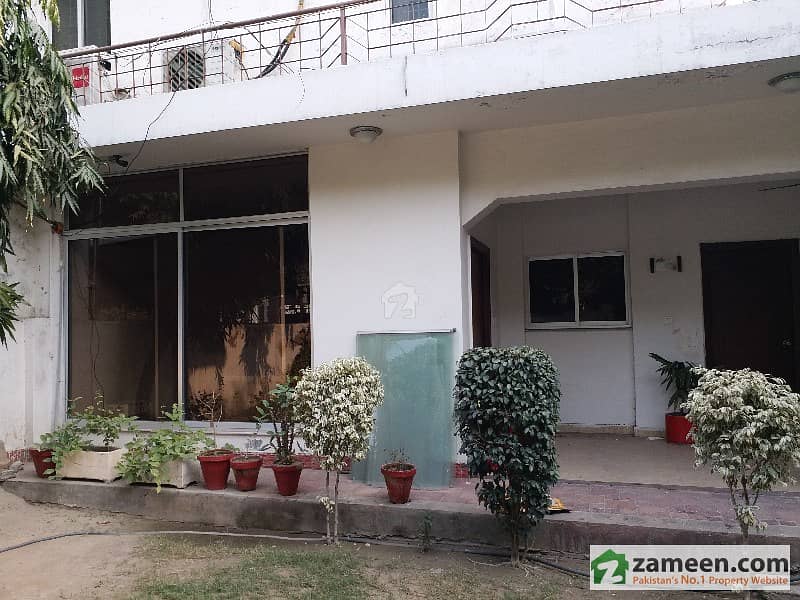 16 Marla Commercial House For Rent In Shadman Lahore