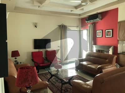 Gulbarg 12 Marla 4 Bedrooms Commercial House For Rent