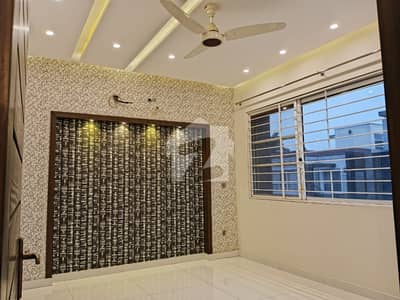 10 Marla Slightly Used House For Sale In Janiper Block Sector C Bahria Town Lahore 10 Marla Slightly Used House For Sale In Janiper Block Sector C Bahria Town Lahore