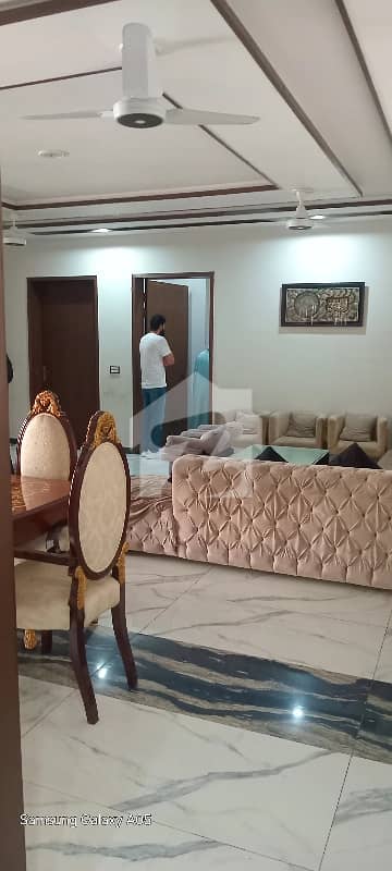 ایل ڈی اے ایوینیو لاہور میں 3 کمروں کا 1 کنال زیریں پورشن 1.0 لاکھ میں کرایہ پر دستیاب ہے۔ ایل ڈی اے ایوینیو لاہور میں 3 کمروں کا 1 کنال زیریں پورشن 1.0 لاکھ میں کرایہ پر دستیاب ہے۔