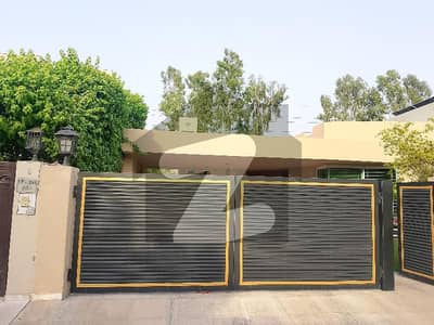6 Crore DHA Phase 4 Kanal Single Storey 3 Beds With Attached Washroom