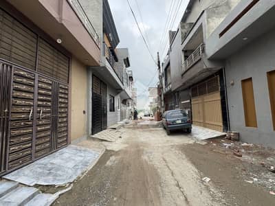 ایلیٹ ٹاؤن لاہور میں 2 کمروں کا 5 مرلہ مکان 84.0 لاکھ میں برائے فروخت۔ ایلیٹ ٹاؤن لاہور میں 2 کمروں کا 5 مرلہ مکان 84.0 لاکھ میں برائے فروخت۔