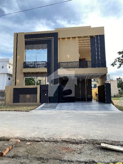 10 Marla Brand New Ultra Modern Design House For Sale In Nespak Phase 3