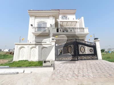 Prime Location 8 Marla House In Mumtaz City