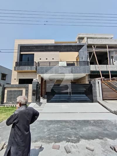 10 Marla Double-Unit House For Sale In LDA Avenue One