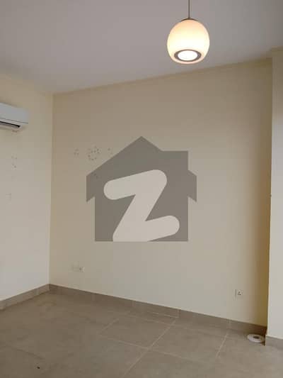 EMAAR CORAL TOWER 4 BEDROOM APARTMENT FOR RENT