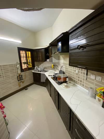 One Unit, 400 Sqyd, House Available for sale Prime location of Gulistan e Jauhar block 13