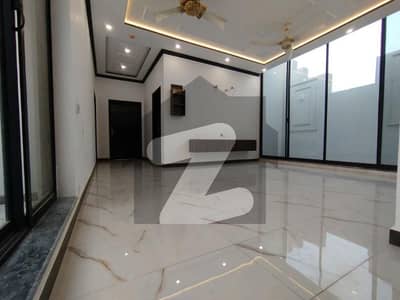 1 KANAL UPPER PORTION FOR RENT IN DHA PHASE 8 EX AIR AVENUE