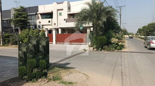 عسکری 10 - صیکٹر ای عسکری 10,عسکری,لاہور میں 3 کمروں کا 10 مرلہ مکان 1.45 لاکھ میں کرایہ پر دستیاب ہے۔