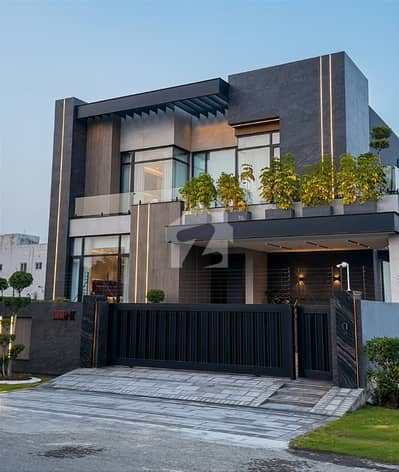 1 KANAL MODERN DESIGNE TOP LOCATION BUNGALOW DHA LAHORE FOR RENT