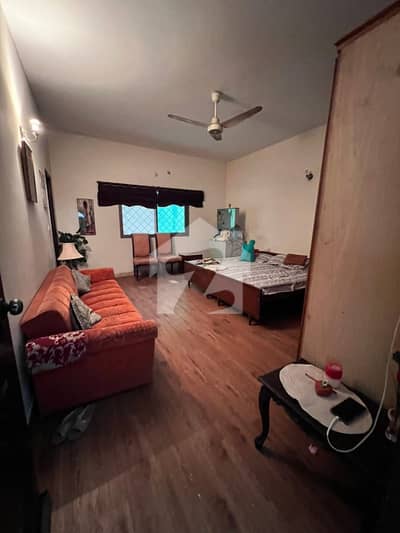 ڈی ایچ اے فیز 8 ڈی ایچ اے ڈیفینس,کراچی میں 5 کمروں کا 1 کنال مکان 22.0 کروڑ میں برائے فروخت۔ ڈی ایچ اے فیز 8 ڈی ایچ اے ڈیفینس,کراچی میں 5 کمروں کا 1 کنال مکان 22.0 کروڑ میں برائے فروخت۔