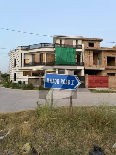 6.5 Marla solid plot for sale in I block Newcity phase 2