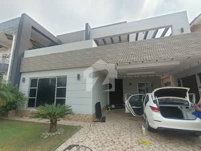 1 Kanal (20 Marla ) House For Sale In Johar Town At Hot Location