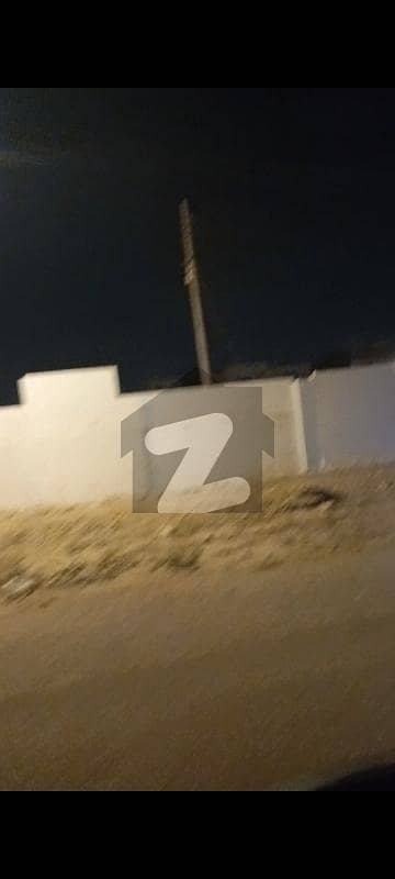 پولیس سوسائٹی کراچی میں 16 مرلہ کمرشل پلاٹ 14.5 کروڑ میں برائے فروخت۔