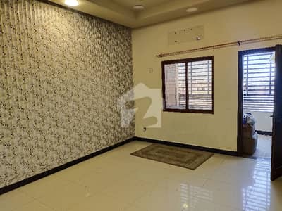 Spacious Flat At Kaneez Fatima With Lift