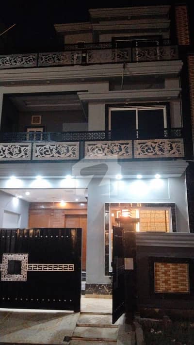 پارک ویو سٹی ۔ ایگزیکٹو بلاک پارک ویو سٹی,لاہور میں 4 کمروں کا 5 مرلہ مکان 2.1 کروڑ میں برائے فروخت۔ پارک ویو سٹی ۔ ایگزیکٹو بلاک پارک ویو سٹی,لاہور میں 4 کمروں کا 5 مرلہ مکان 2.1 کروڑ میں برائے فروخت۔