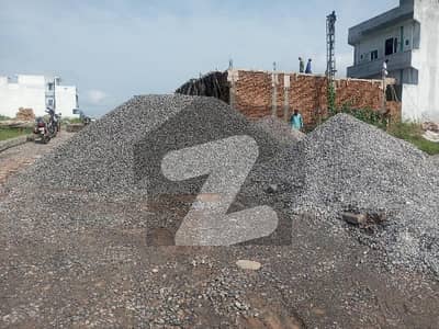 7 Marla Lop Clear Level Plot In Street 52