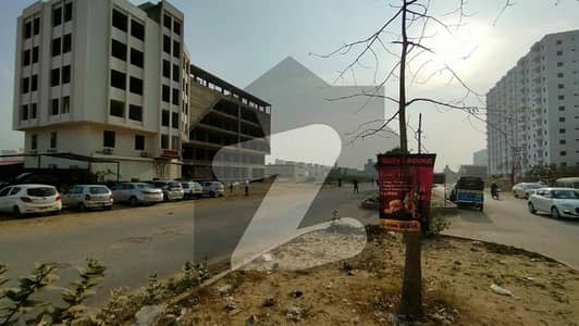Gulshan-E-Azeem 80s. Yard Leased Commercial Plot