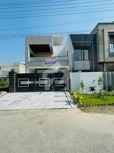 10 Marla Modern Luxury Double-Storey House For Sale