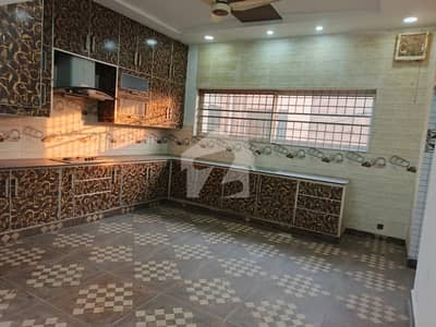 Kanal Luxury Upper Portion For Rent Johar Town