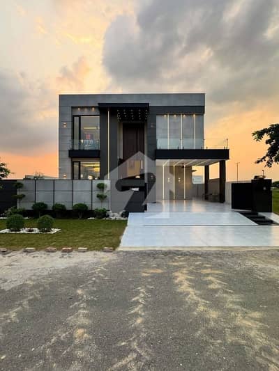 10MARLA BRAND NEW BEAUTIFUL HOUSE FOR SALE 10MARLA BRAND NEW BEAUTIFUL HOUSE FOR SALE