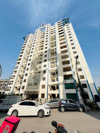Spacious 2 Bedroom Apartment For Sale in Defence Executive