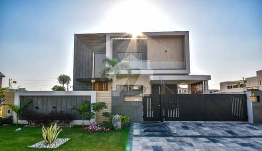 3 Beds 1 Kanal Upper Portion Modern Design For Rent In DHA Phase 8 Broadway Lahore.