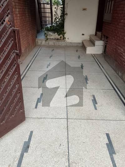 Defence 1 20 Marla Upper Portion for Rent Step into comfort and convenience with this beautifully maintained upper portion located in the heart of DHA Phase 1.