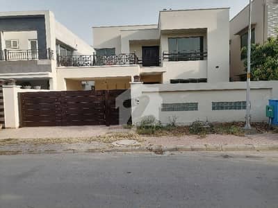 Facing Park Ideal House For sale In Bahria Town - Babar Block