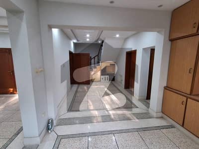 A Non-Corner Single Unit Liveable House For Sale In G-11