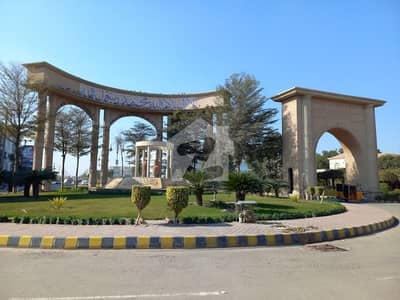 بش ایگزیکٹو ولاز ملتان میں 5 مرلہ رہائشی پلاٹ 90.0 لاکھ میں برائے فروخت۔