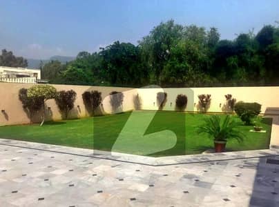Spacious Livable House For Sale In F-8