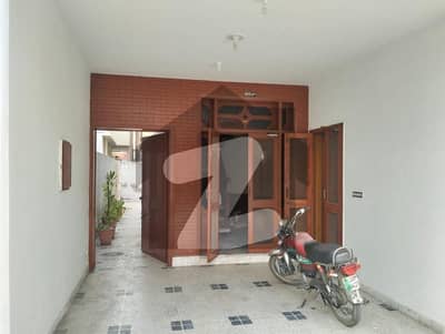 chips marble mix flooring only for family near to park masjid school