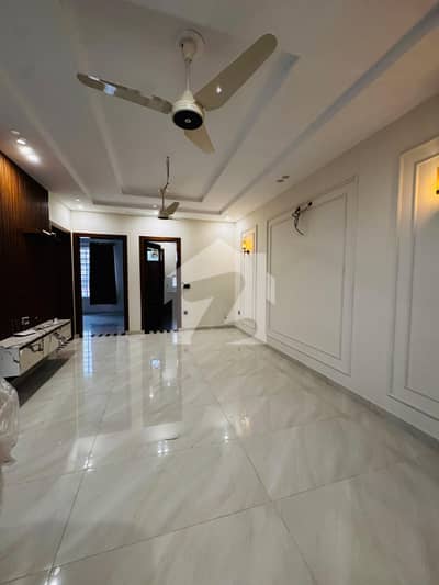 Brand New 7 Marla Upper Portion for Rent in Gulberg Greens A Block Prime Location!