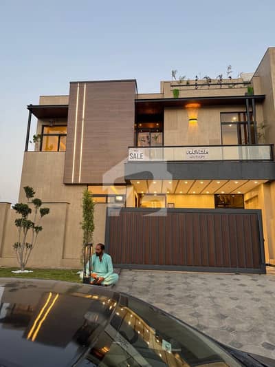 11 Marla MDR Double Heighted Designer House For Sale