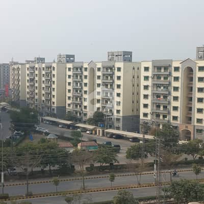 12-Marla 4-Bedroom Flat For Rent In Askari-11 Lahore