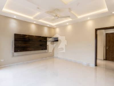 5 Marla Beautiful Family House for Rent in Sector D
