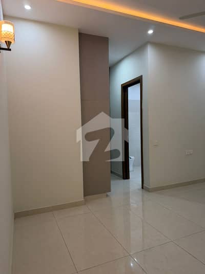 Prestigious 3-Bedroom Executive Apartment on the 5th Floor, Askari 13