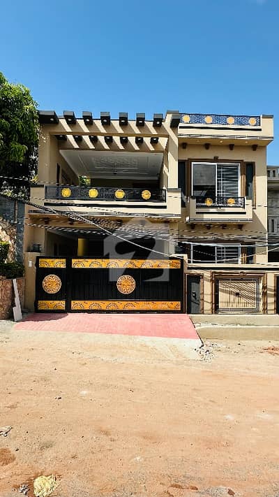 10 Marla Double Storey Double Unit Brand New House Available For Sale.